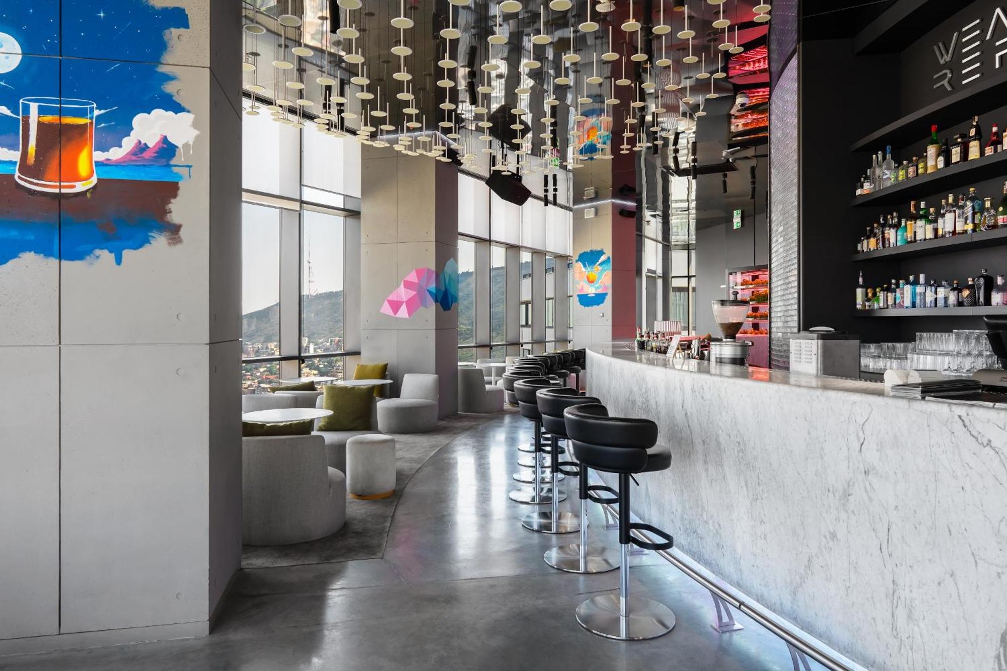 Pullman Tbilisi Axis Towers Hotel Exterior photo The bar at the restaurant